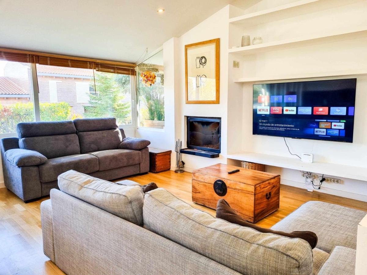 Villa Guara Golf Y Pool Comotucasa Nueno 외부 사진